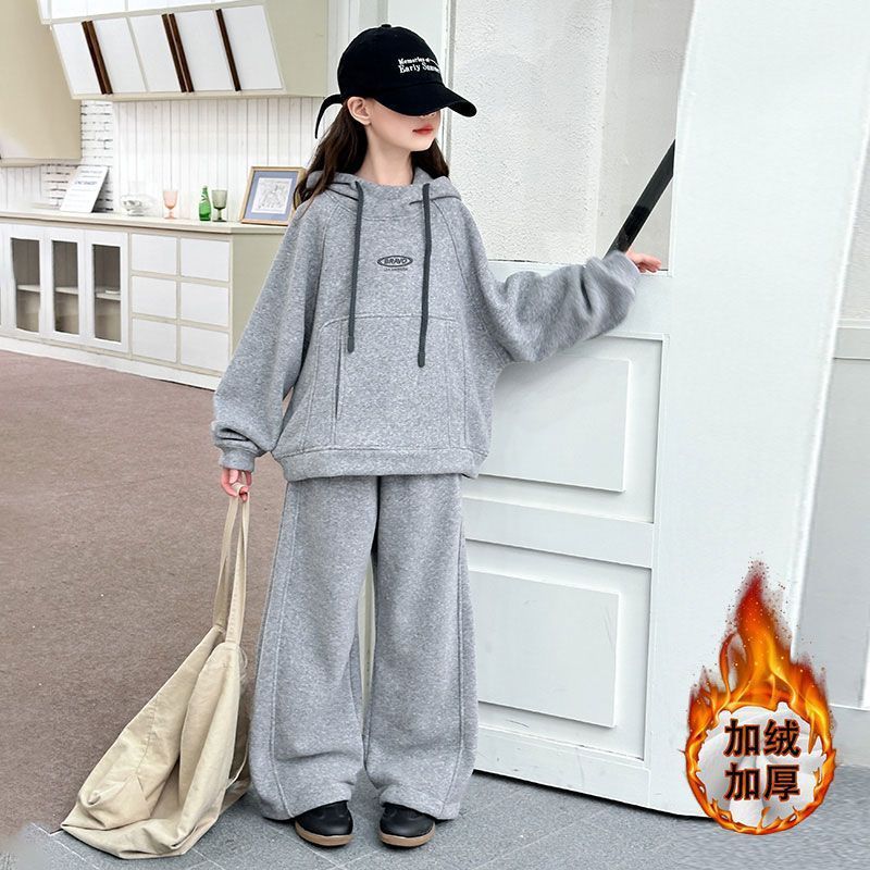 Girls Solid Sweatshirt Set – Winter Sports Outfit