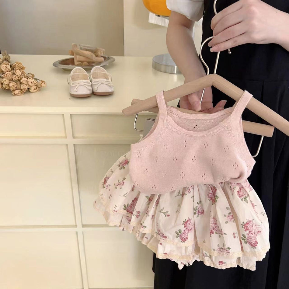 Baby Girls Rose Bud Suspender Shorts Set