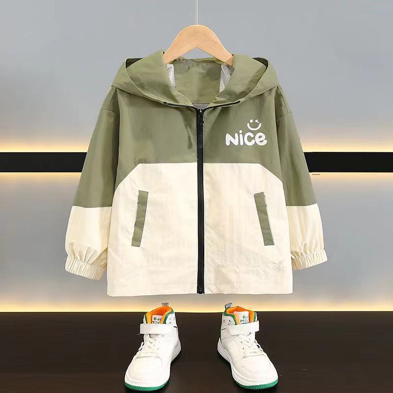 Boys Hooded Casual Windbreaker Jacket for Spring and Autumn