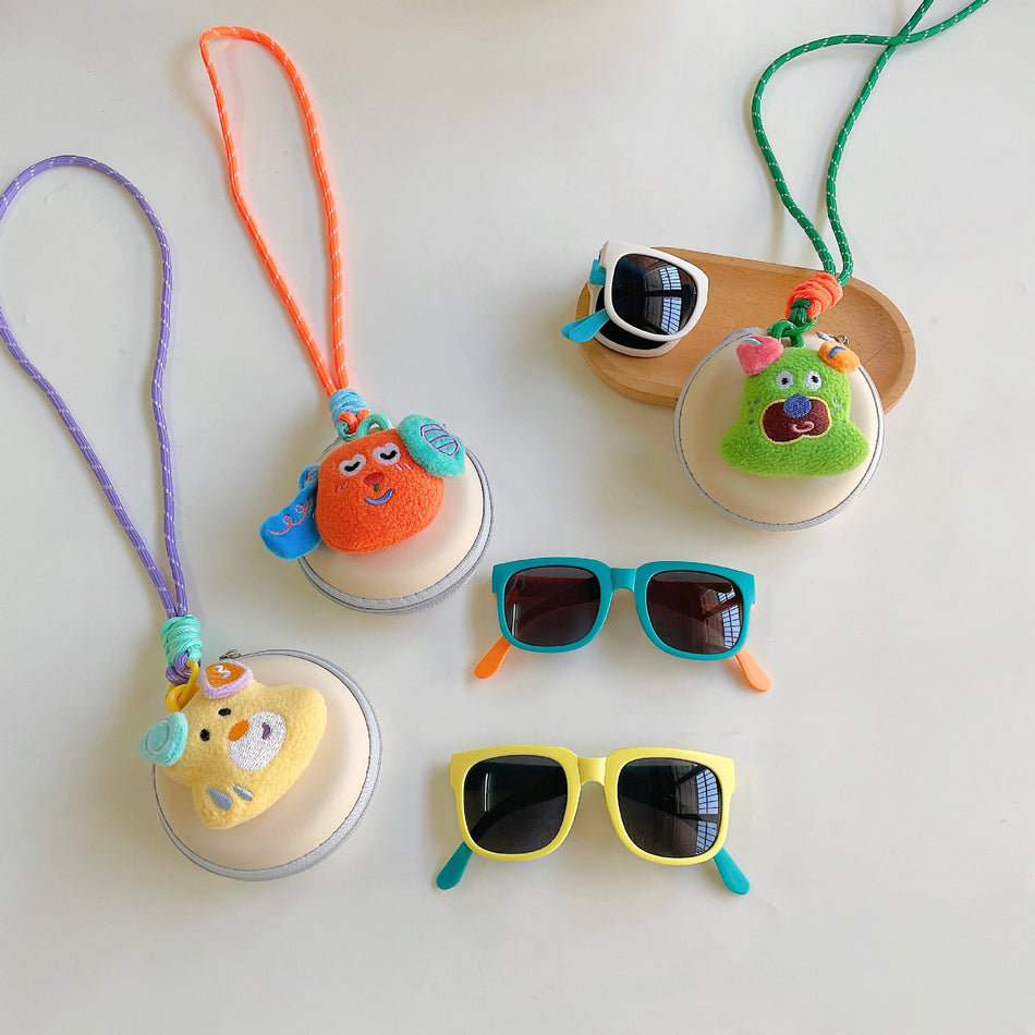 Kids Foldable UV400 Sunglasses Neck-Hanging Case Set