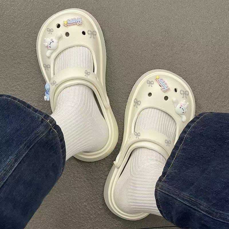 Mary Jane Style Girls' Clogs with Closed-Toe Design