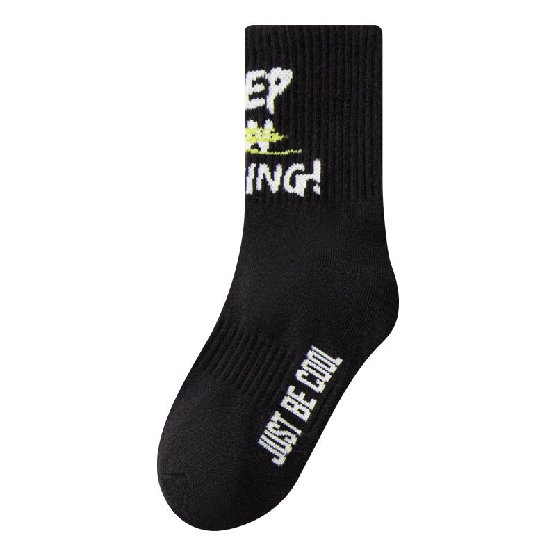 Boys’ Cotton Mid-Calf Socks – Trendy Autumn Sports Style