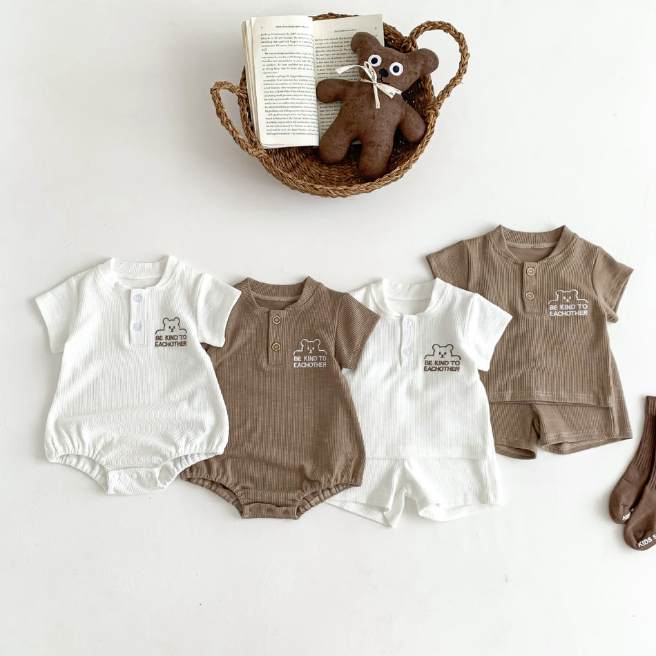 Baby Boys’ Bear Romper – Cute Summer Bodysuit 2024